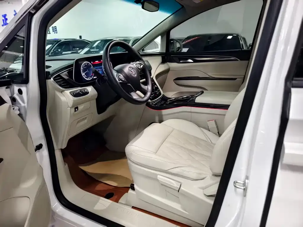 Buick GL8 2022 из CN, фото 5
