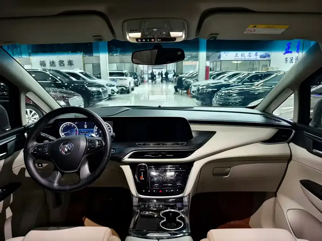 Buick GL8 2022 из CN, фото 3