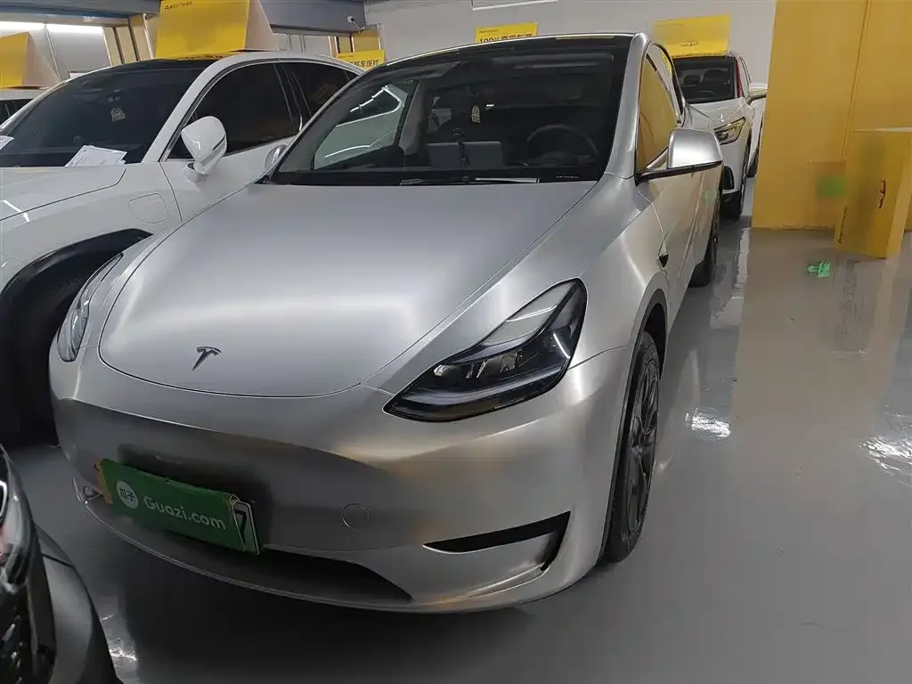 Tesla Model Y — фото 5