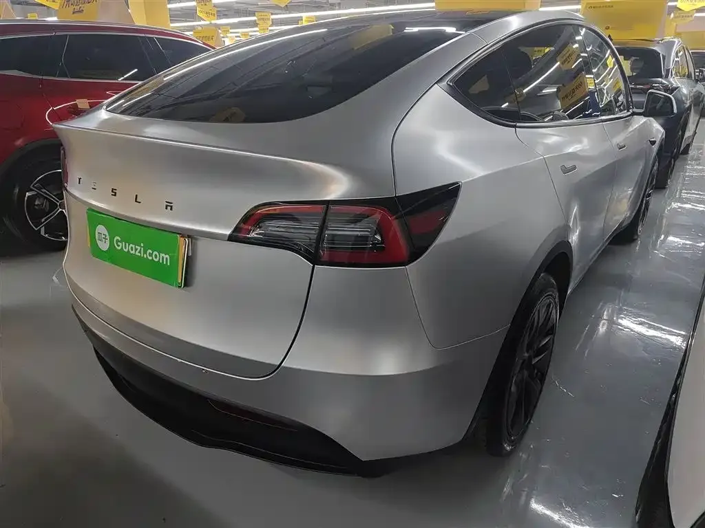 Tesla Model Y — фото 9