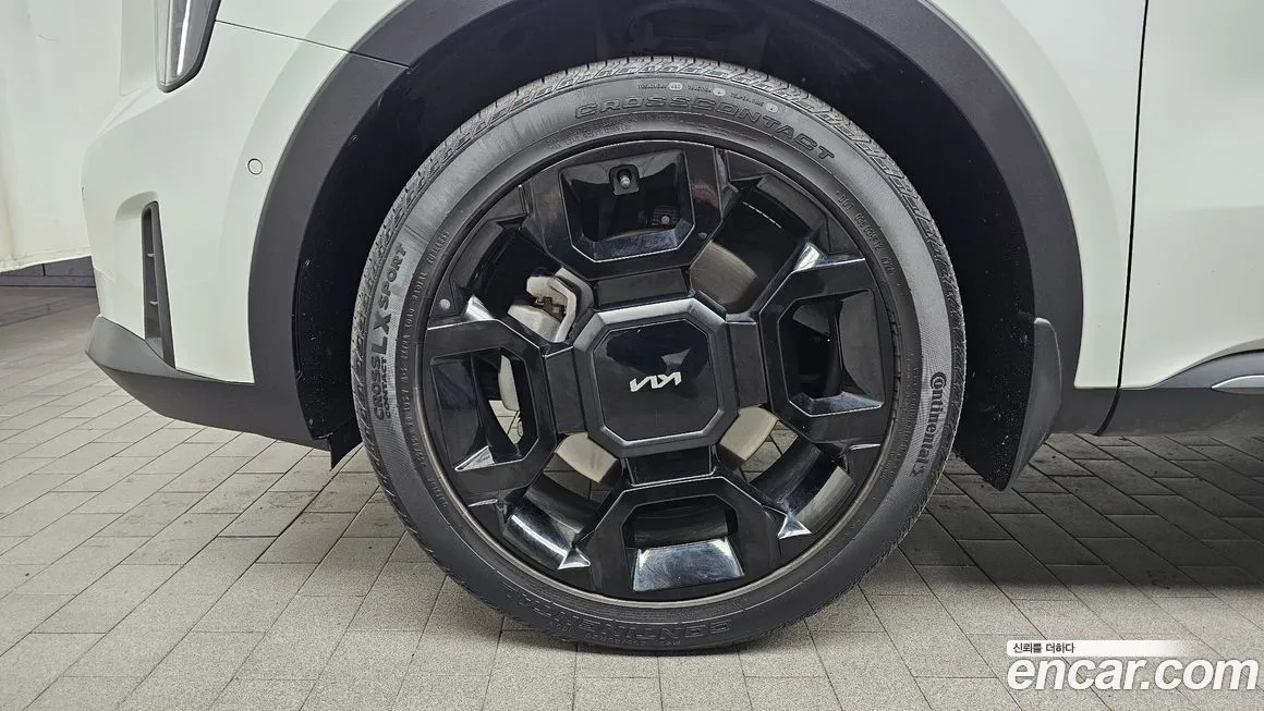 Kia Sorento — фото 5