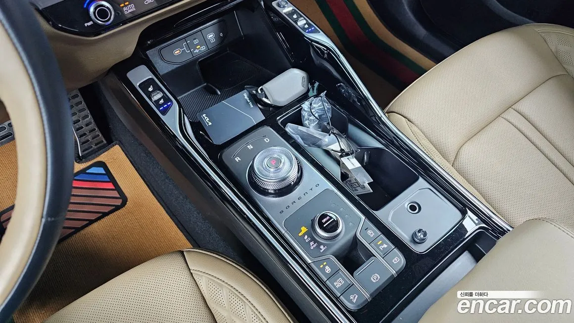 Kia Sorento — фото 10