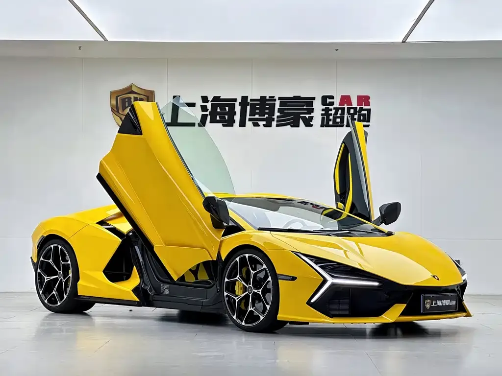 Lamborghini Revuelto — фото 7