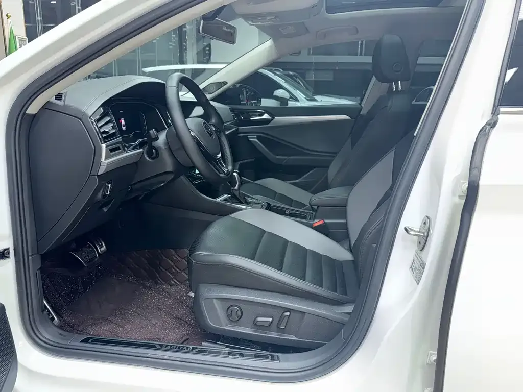 Volkswagen Sagitar 2022 из CN, фото 4