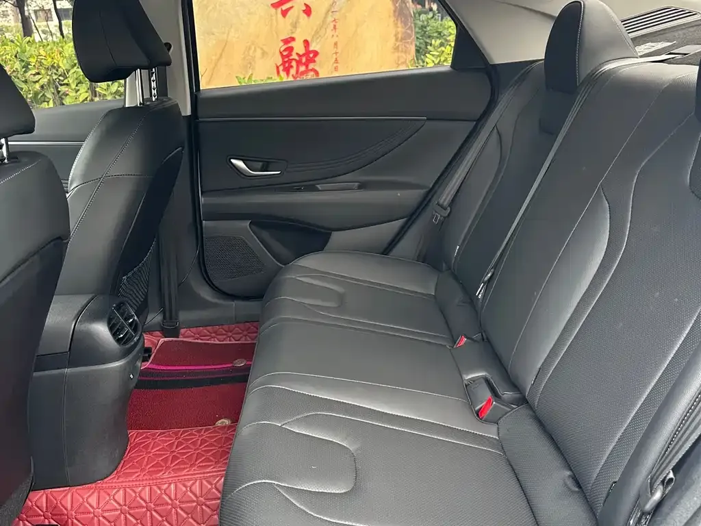 Hyundai Elantra 2024 из CN, фото 3