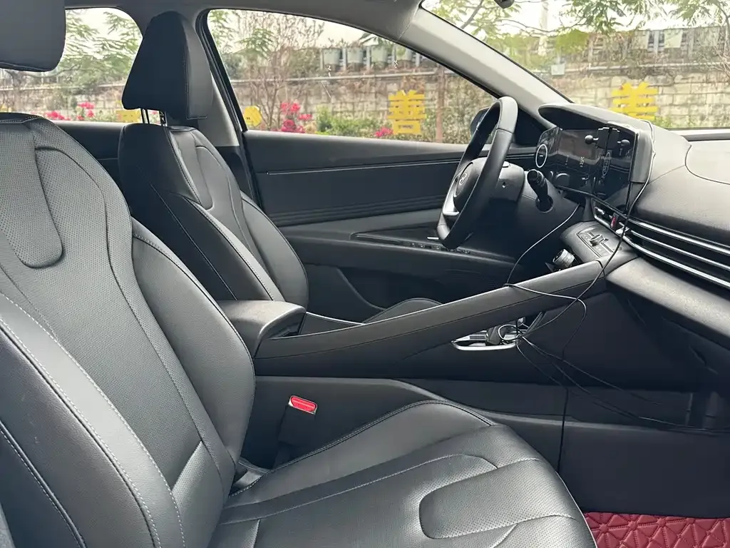 Hyundai Elantra 2024 из CN, фото 4