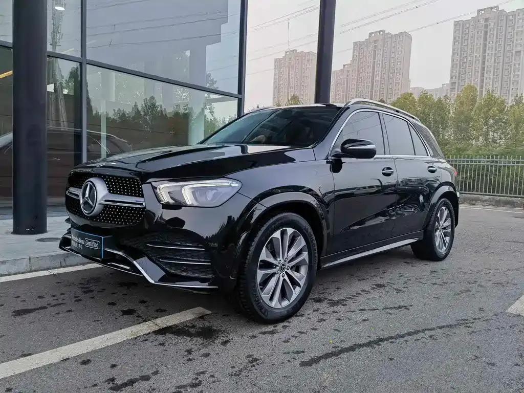 Mercedes-Benz GLE — фото 1