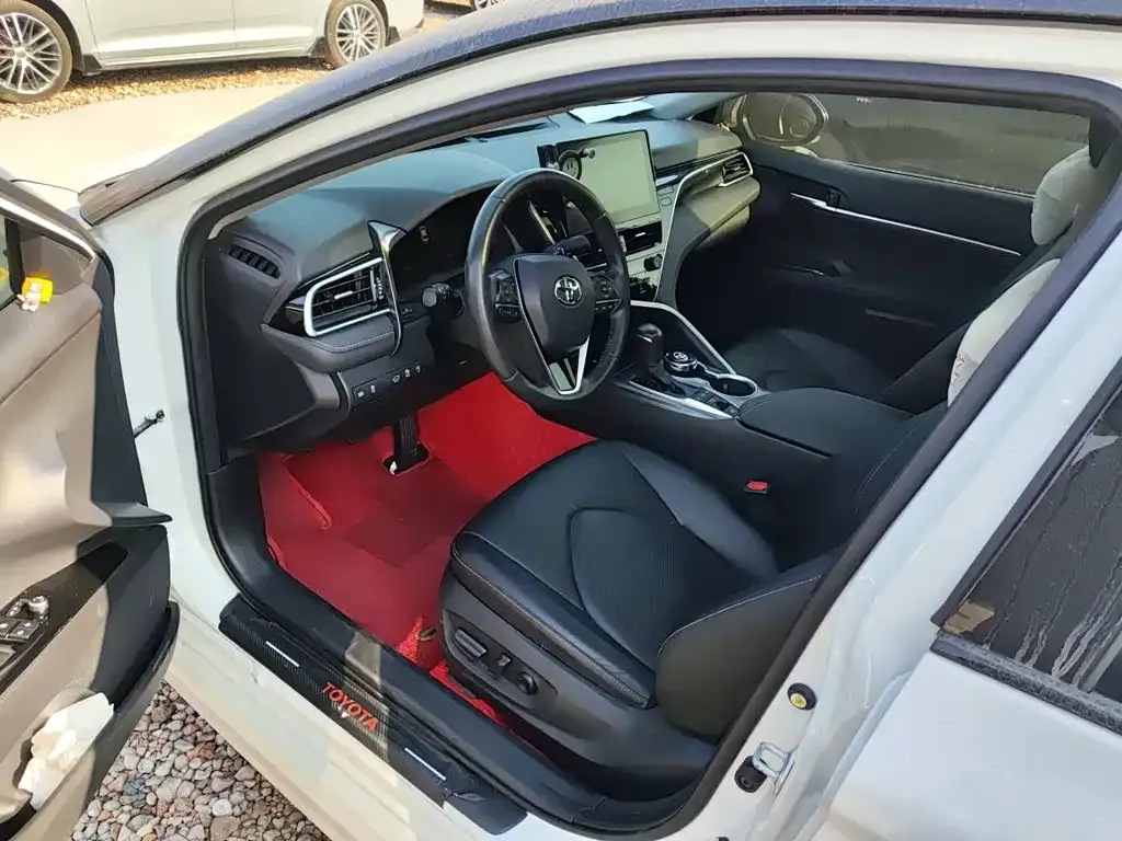 Toyota Camry 2023 из CN, фото 5