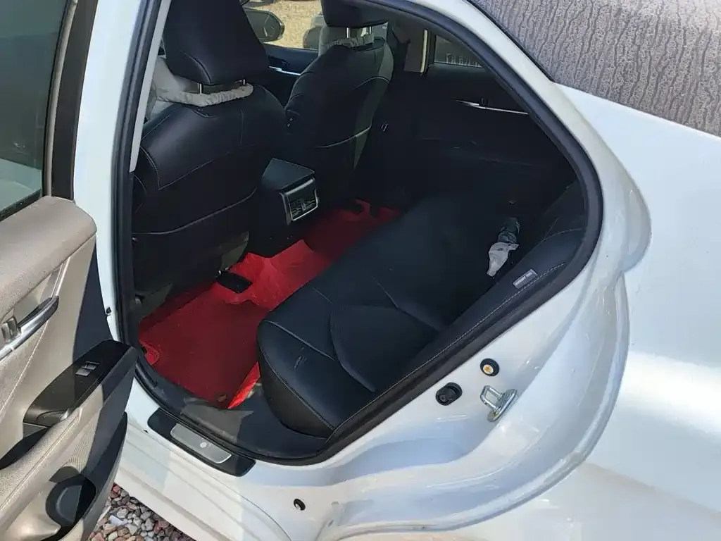 Toyota Camry 2023 из CN, фото 6