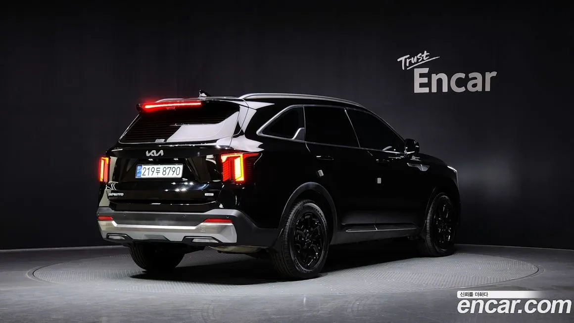 Kia Sorento — фото 3