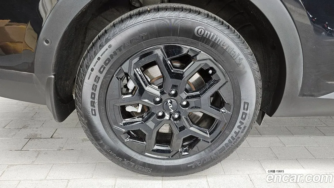 Kia Sorento — фото 10