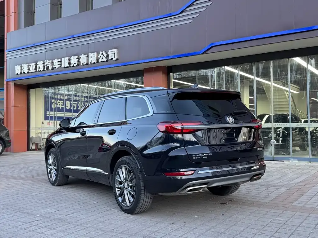 Buick Enclave — фото 3