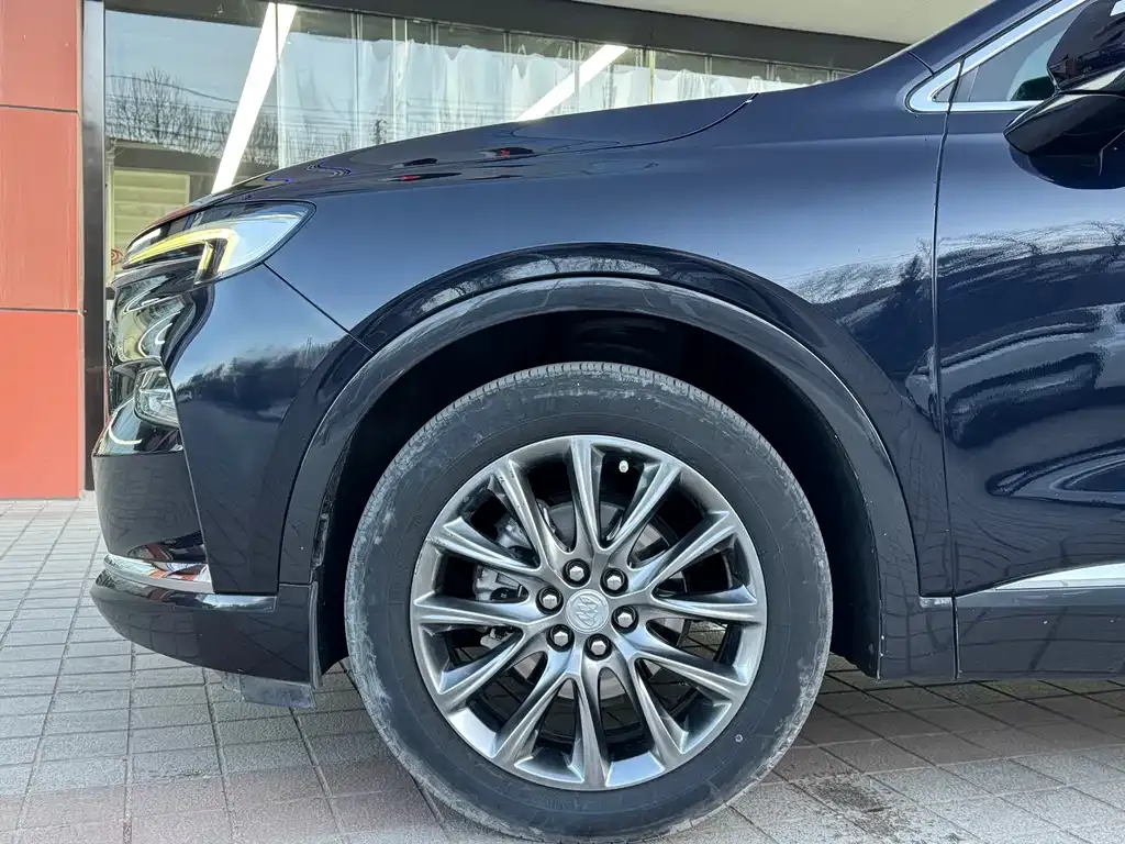 Buick Enclave — фото 10