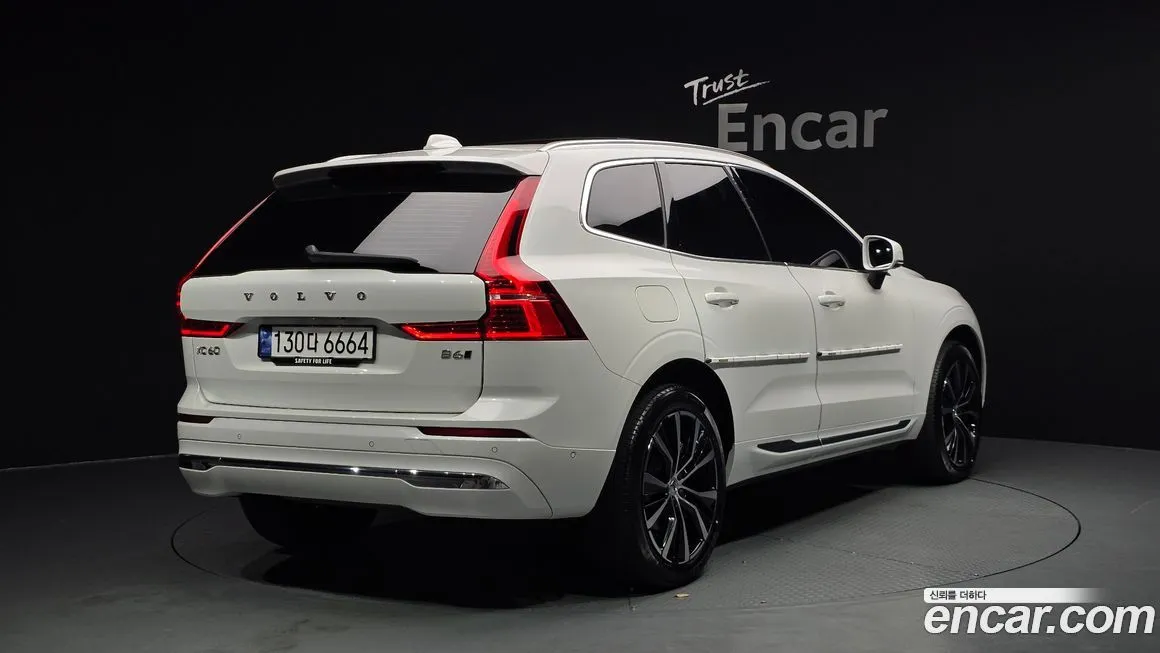 Volvo XC60 2024 из KR, фото 2