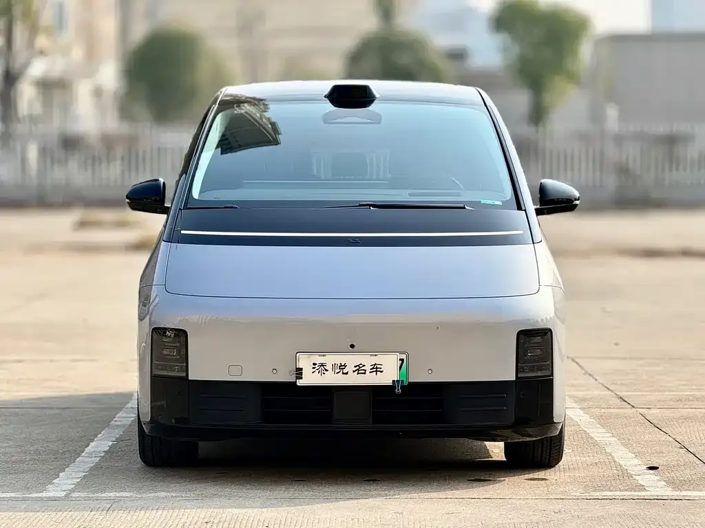 Li Auto MEGA — фото 4