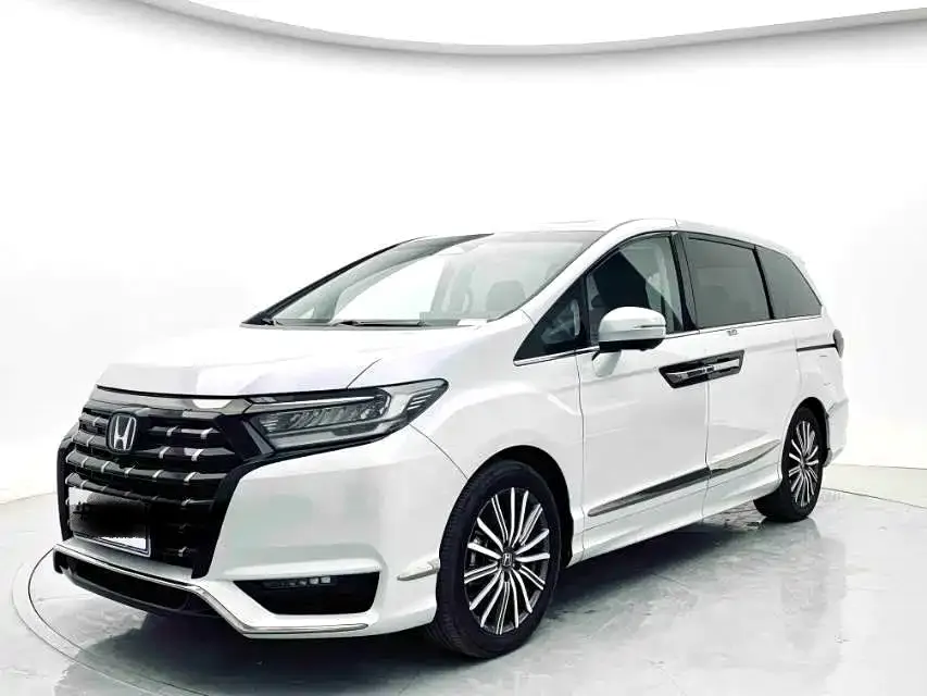 Honda Elysion 2023 из CN, фото 1