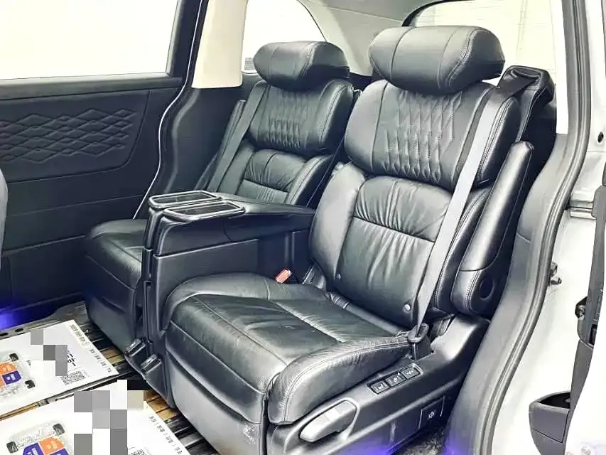 Honda Elysion 2023 из CN, фото 7