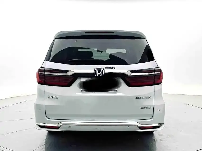 Honda Elysion 2023 из CN, фото 3