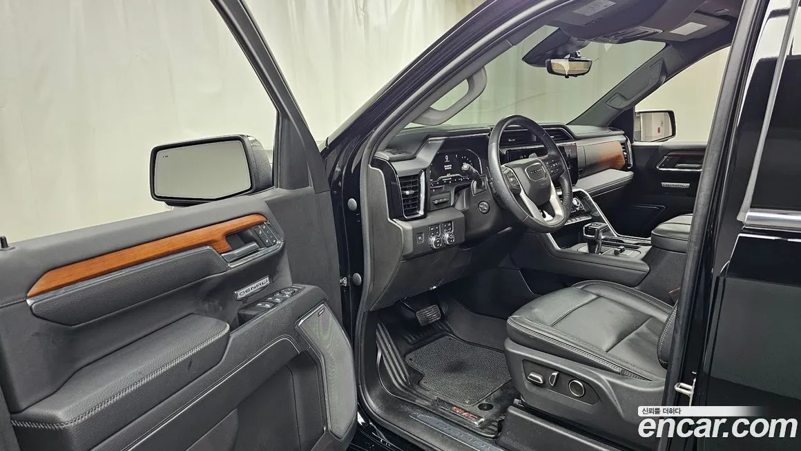 GMC Sierra 2023 из KR, фото 10