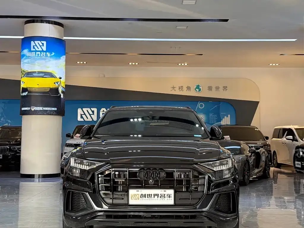 Audi Q8 2023 из CN, фото 3