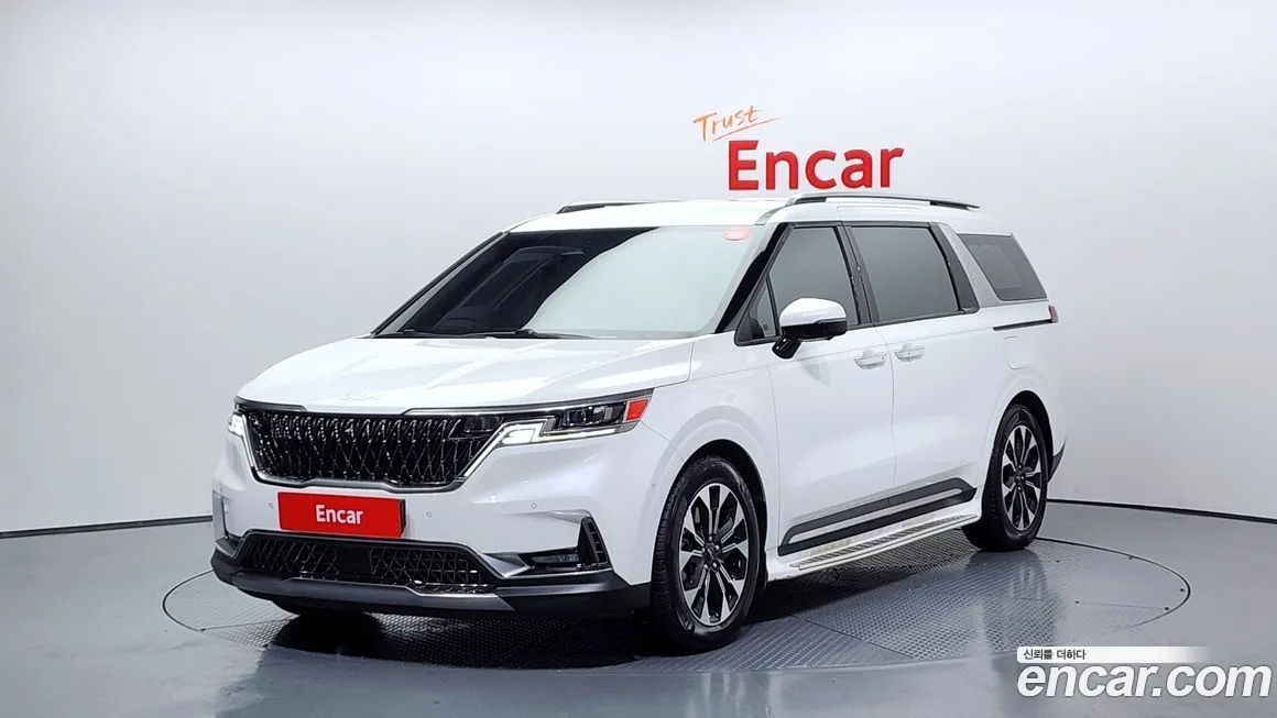 Kia Carnival — фото 1