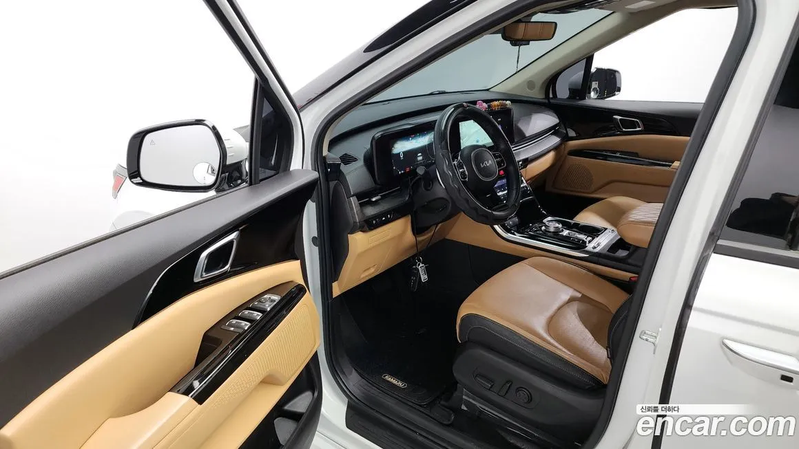 Kia Carnival — фото 10