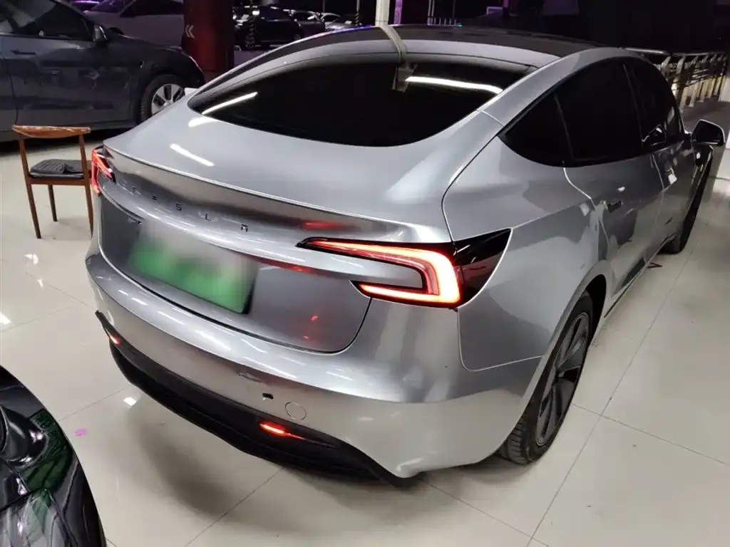 Tesla Model 3 2025 из CN, фото 4