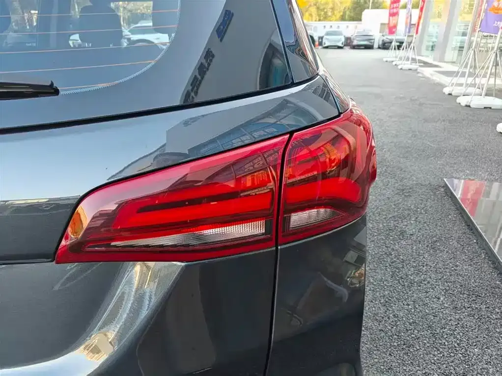 Chevrolet Equinox 2023 из CN, фото 3