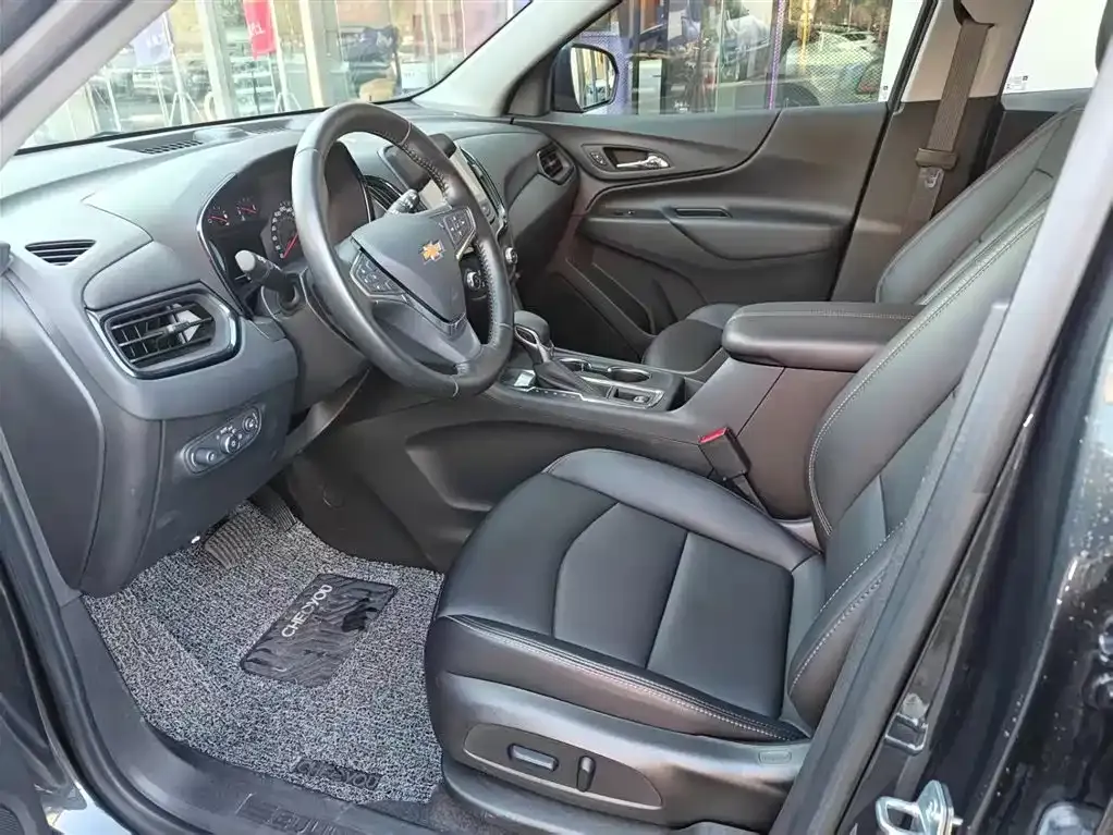 Chevrolet Equinox 2023 из CN, фото 5