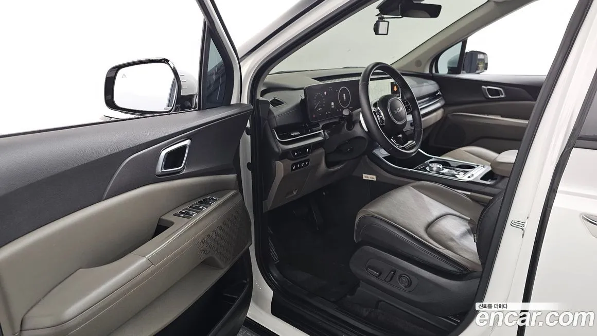 Kia Carnival — фото 10