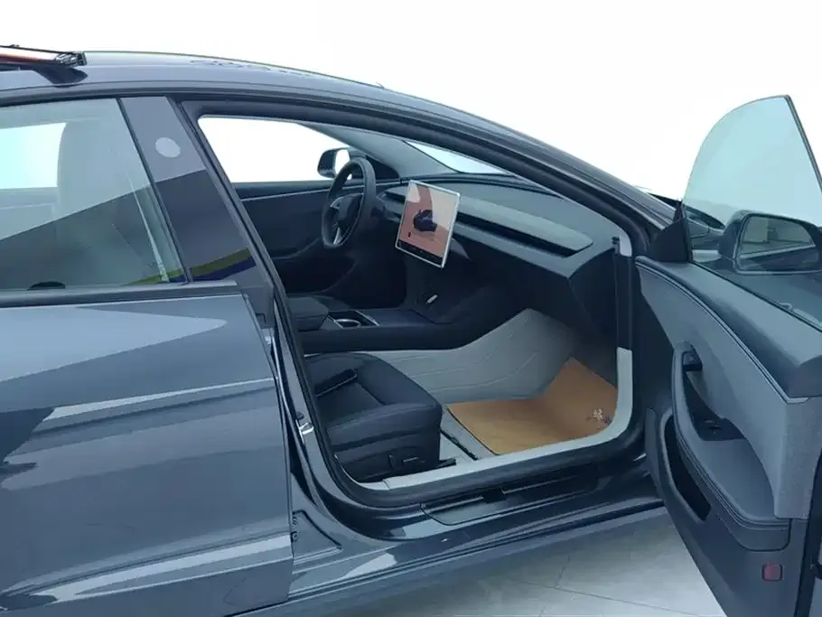 Tesla Model 3 2025 из CN, фото 6
