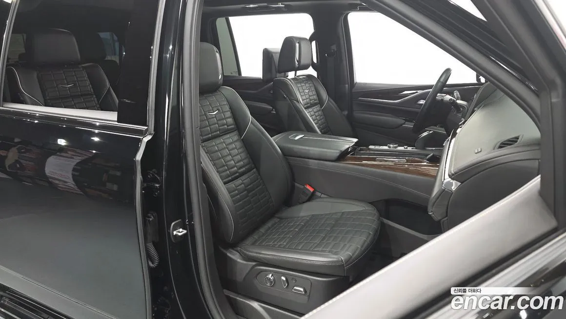 Cadillac Escalade 2024 из KR, фото 6