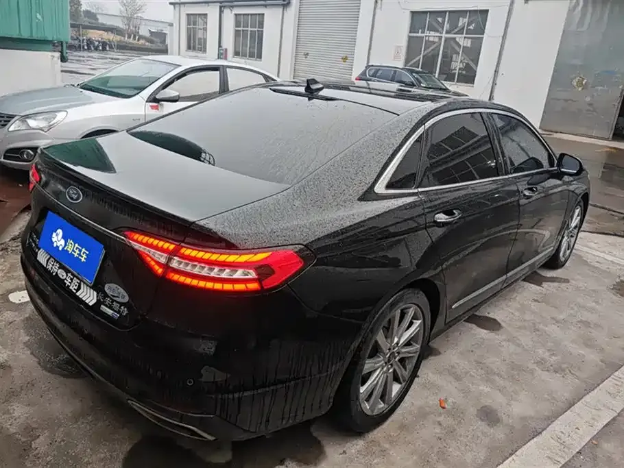 Ford Taurus 2022 из CN, фото 8