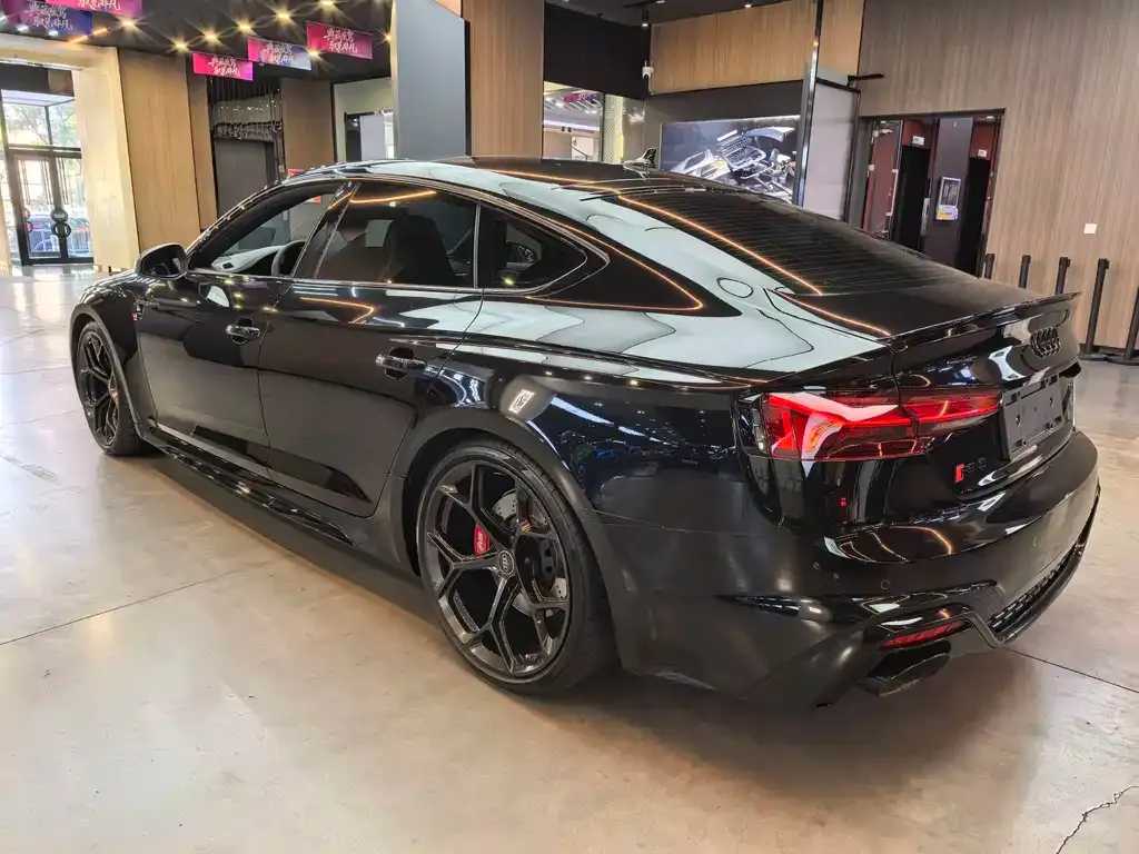Audi RS 5 2024 из CN, фото 5