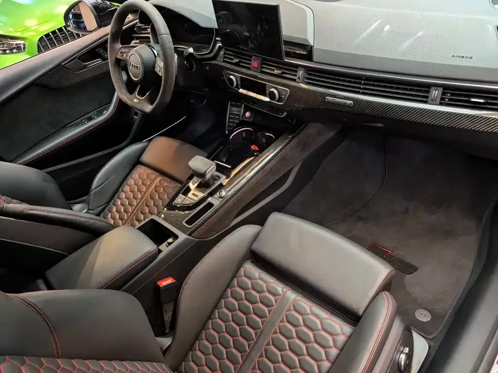 Audi RS 5 2024 из CN, фото 7