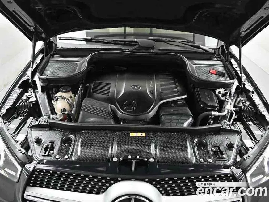Mercedes-Benz GLE-Class — фото 8