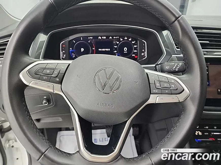 Volkswagen Tiguan — фото 6