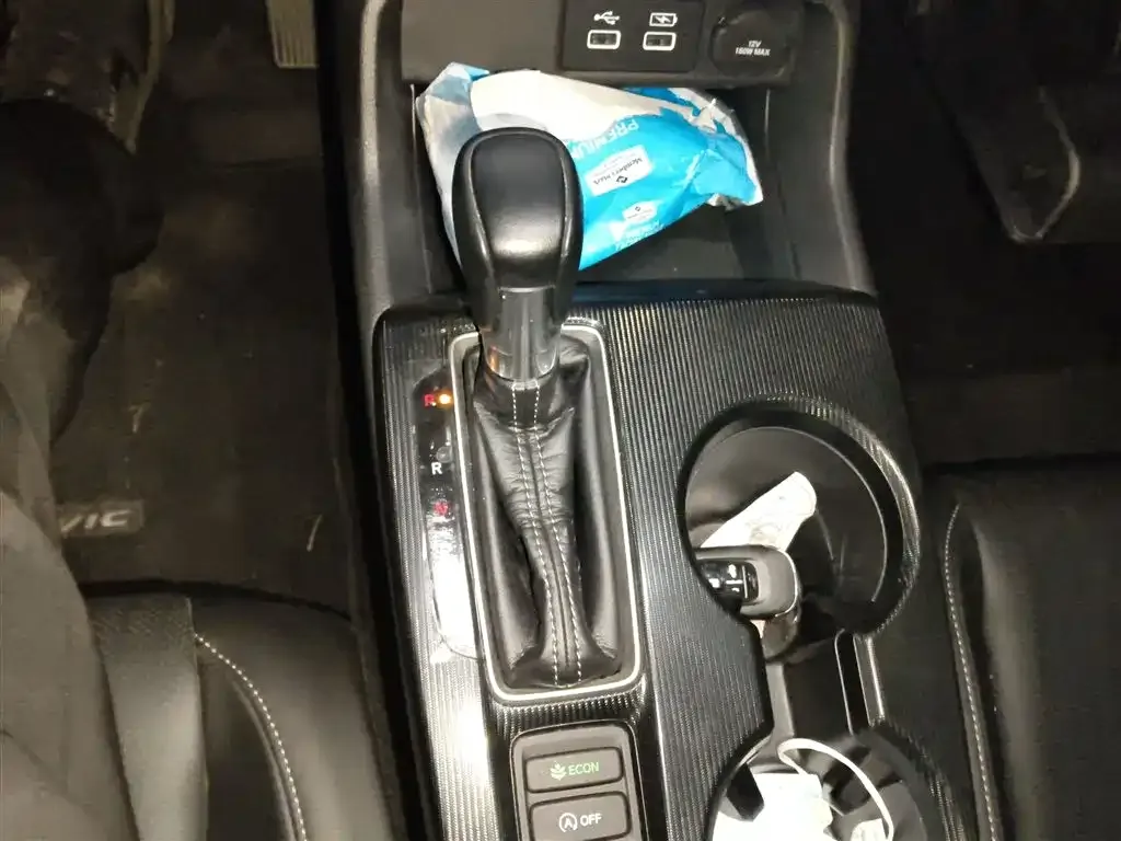 Honda Civic 2022 из CN, фото 2