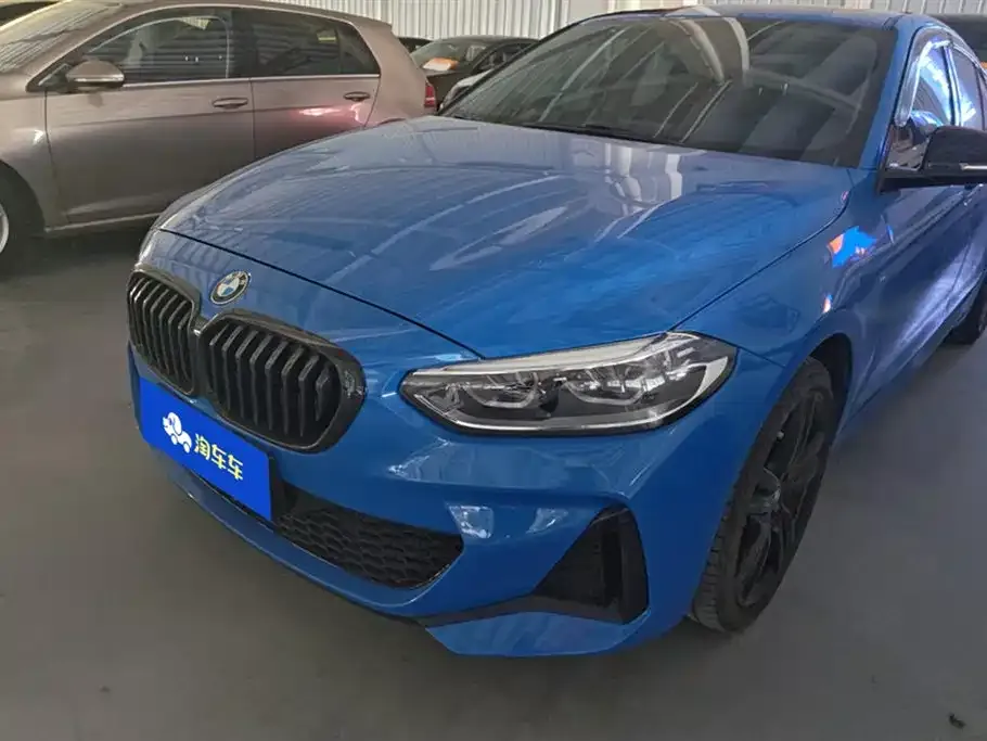 BMW 1 Series 2021 из CN, фото 1