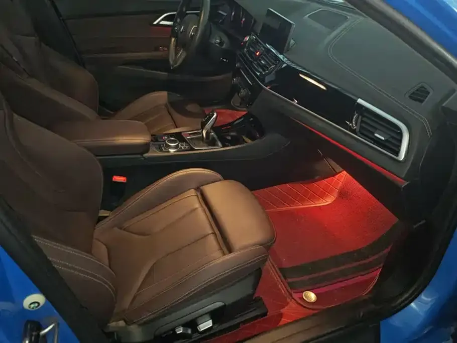 BMW 1 Series 2021 из CN, фото 3