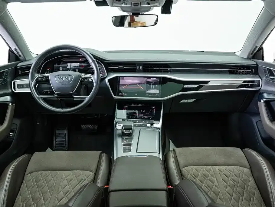 Audi A7L 2024 из CN, фото 9