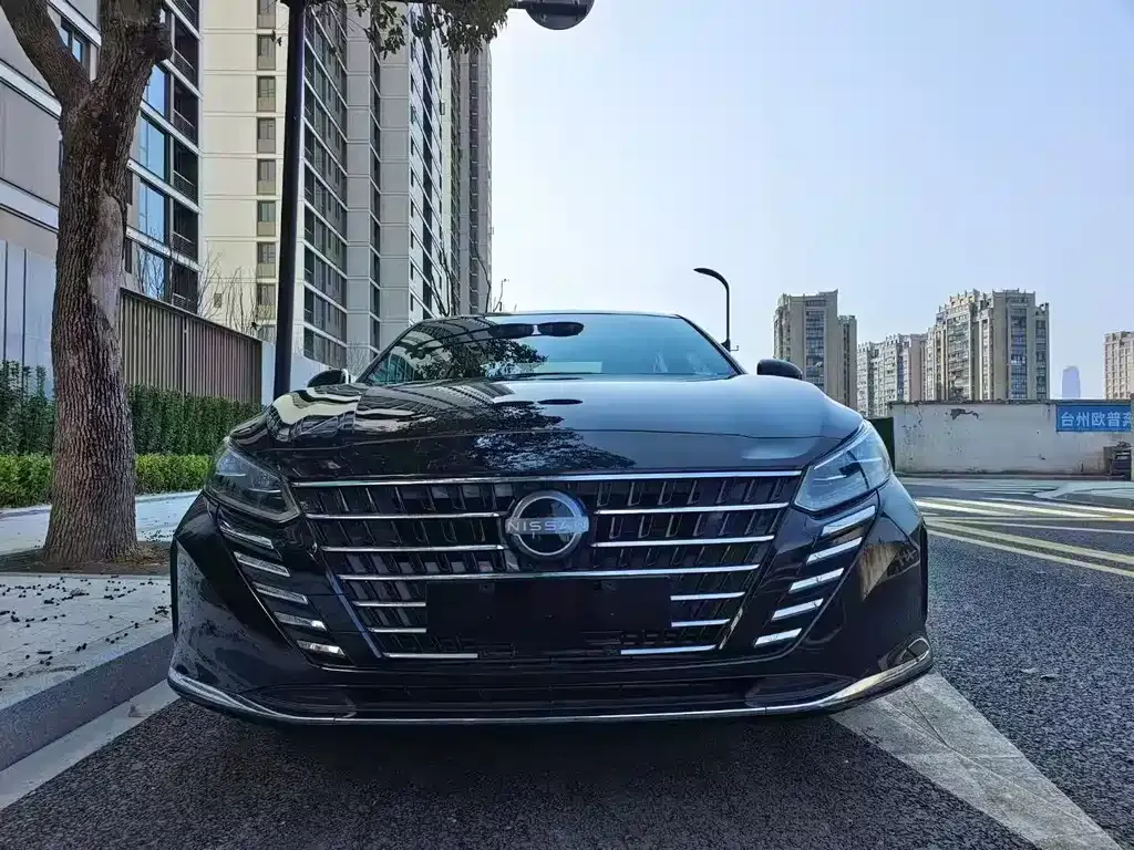 Nissan Teana — фото 2