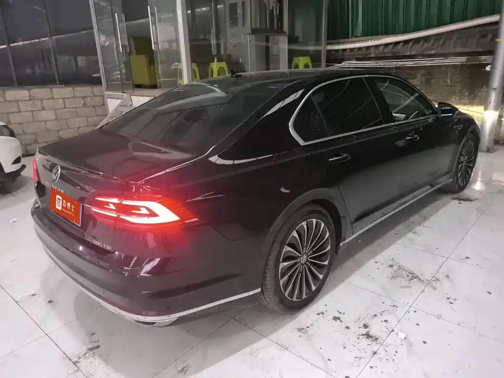 Volkswagen Phideon — фото 2