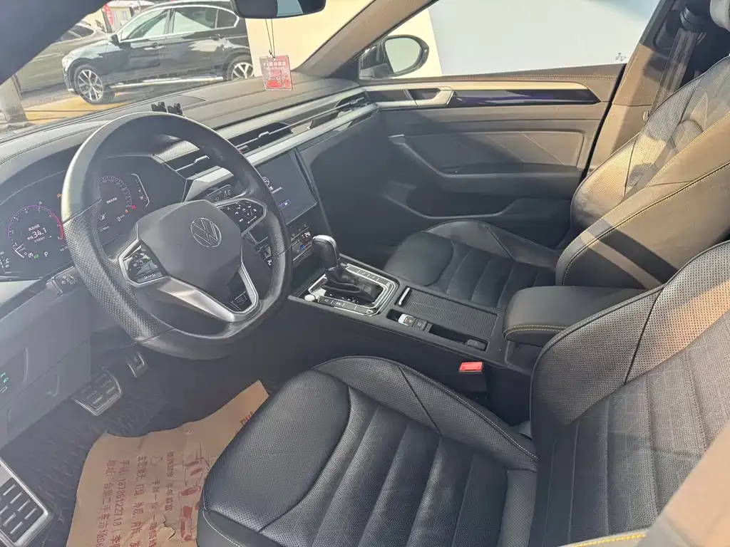 Volkswagen CC 2023 из CN, фото 4