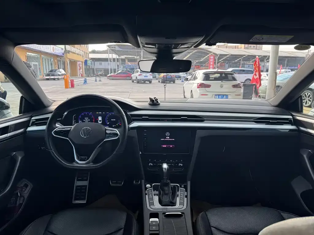 Volkswagen CC 2023 из CN, фото 5