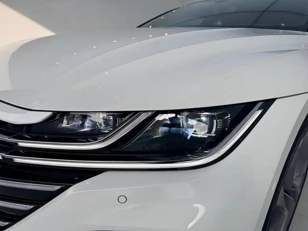 Volkswagen CC 2023 из CN, фото 7