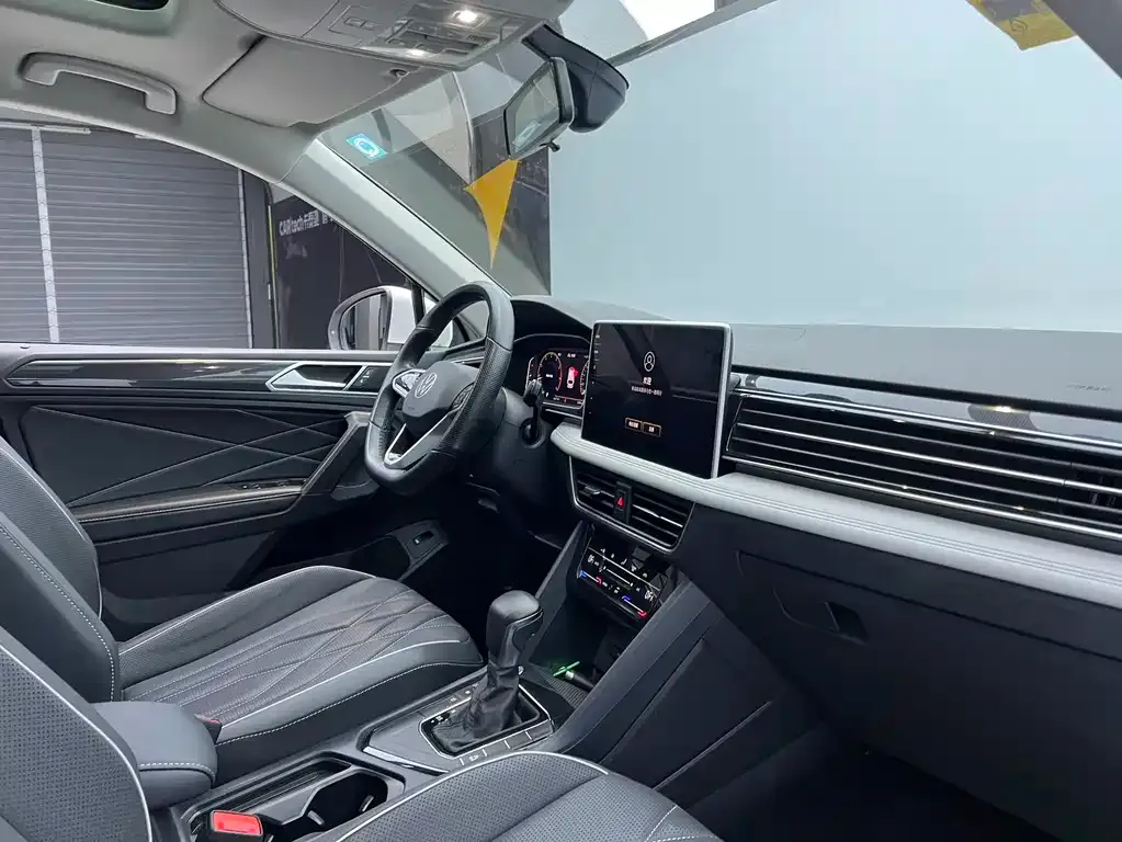 Volkswagen Tiguan L 2023 из CN, фото 8