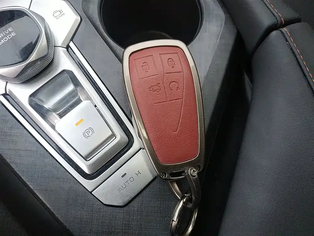 Changan UNI-V 2024 из CN, фото 4