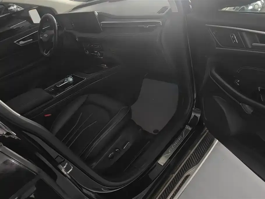 Ford Edge 2022 из CN, фото 5