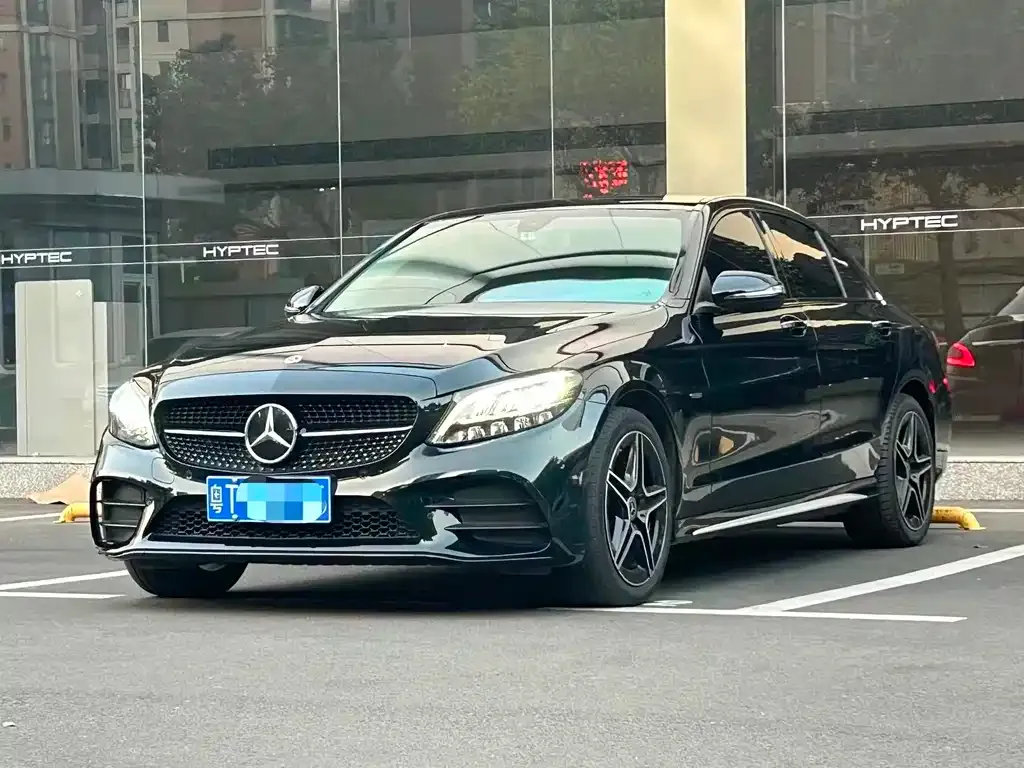 Mercedes-Benz C-Class — фото 1